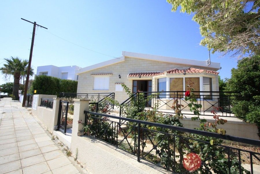 Bungalow in Paphos, Zypern, 200 m² - Foto 1