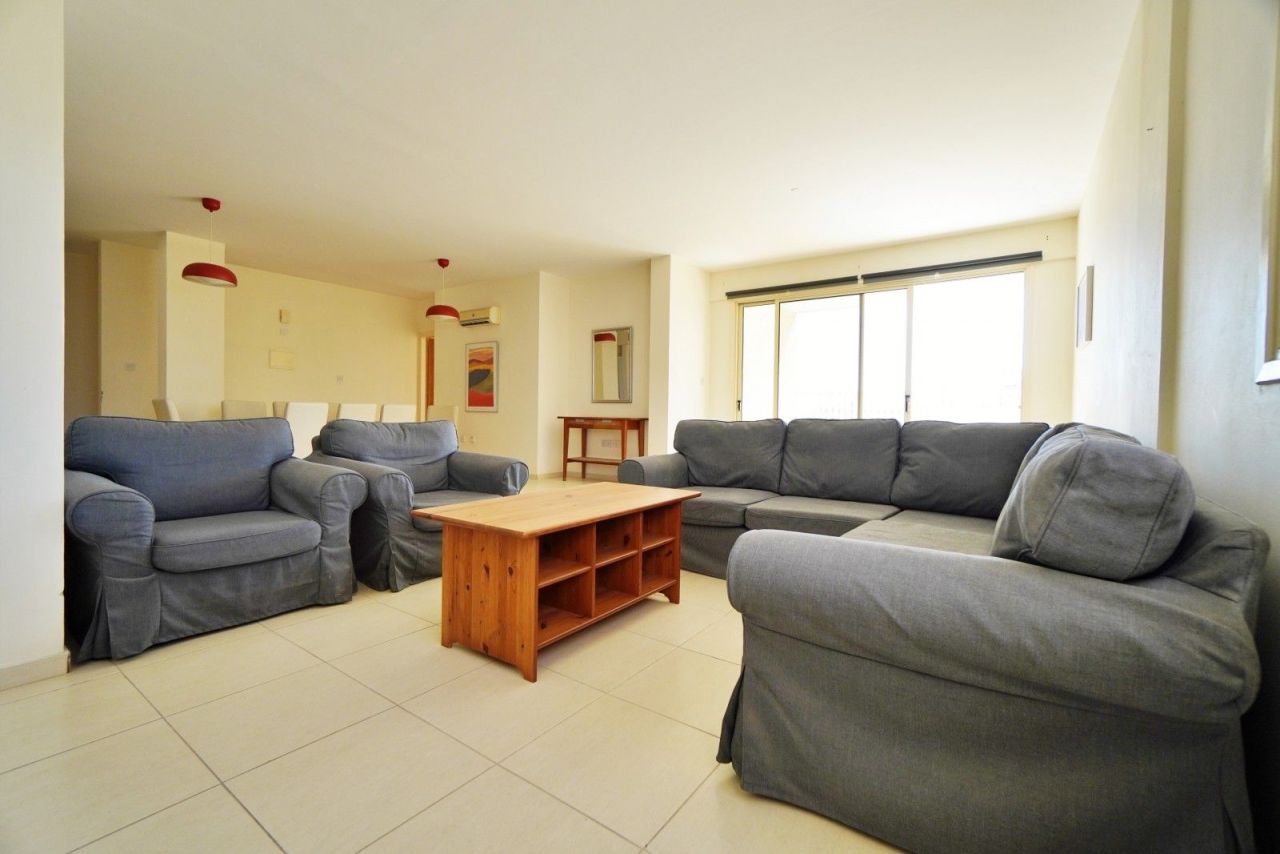 Ático en Lárnaca, Chipre, 164 m² - imagen 1