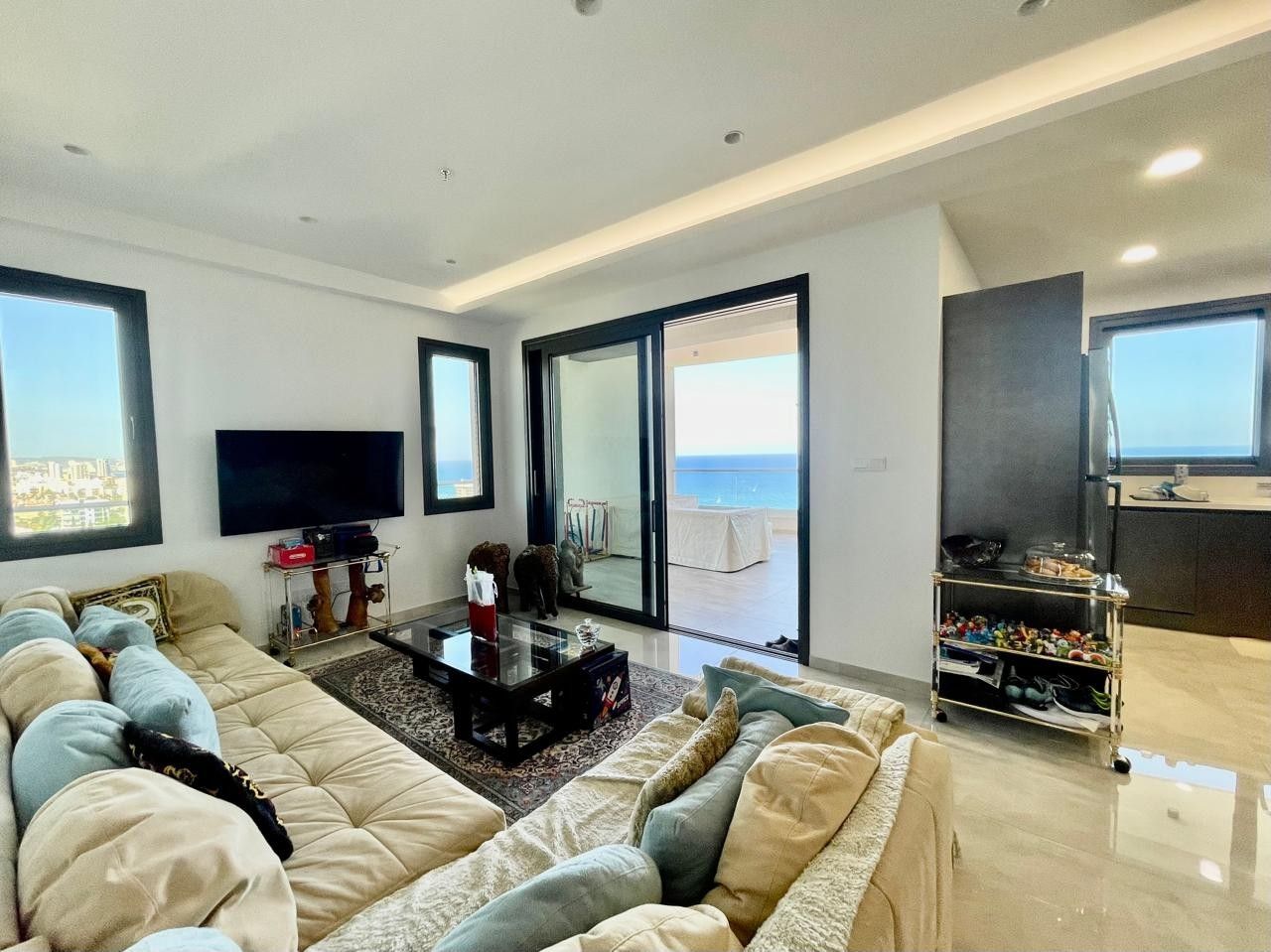 Apartment in Limassol, Cyprus, 153 m² - picture 1