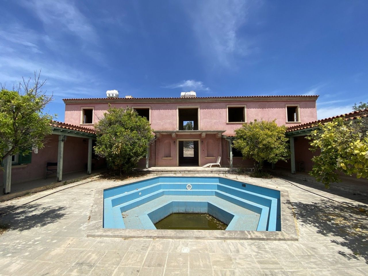 Villa a Paphos, Cipro, 350 m² - foto 1