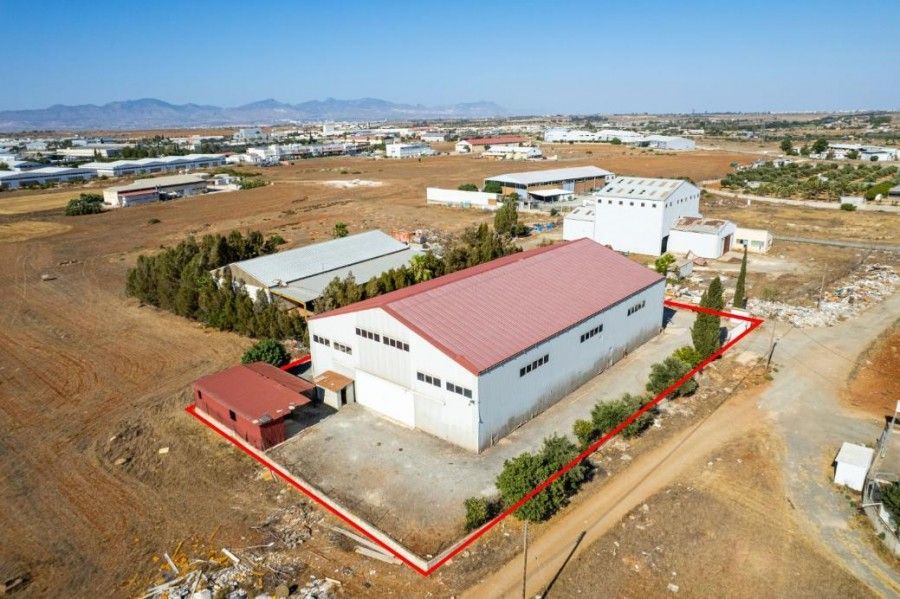 Villa à Nicosie, Chypre, 1 125 m² - image 1