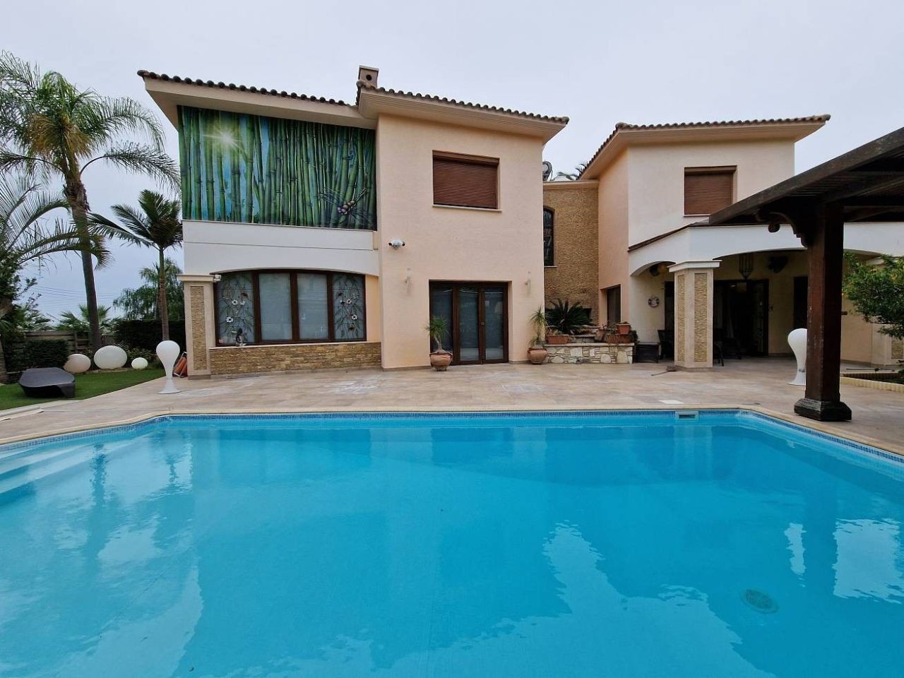 Villa in Limassol, Cyprus, 781 m² - picture 1
