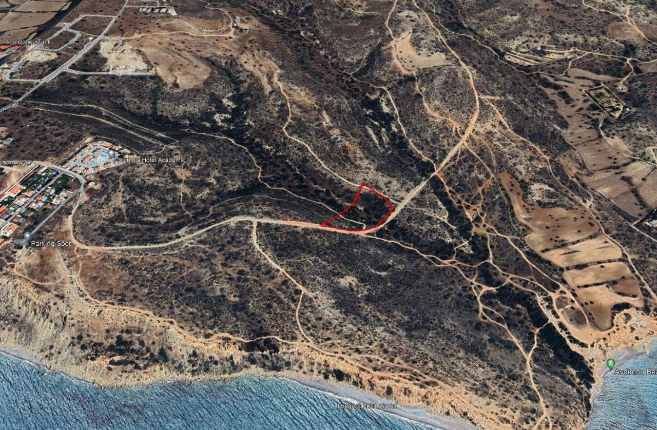Land in Limassol, Cyprus, 9 768 m² - picture 1