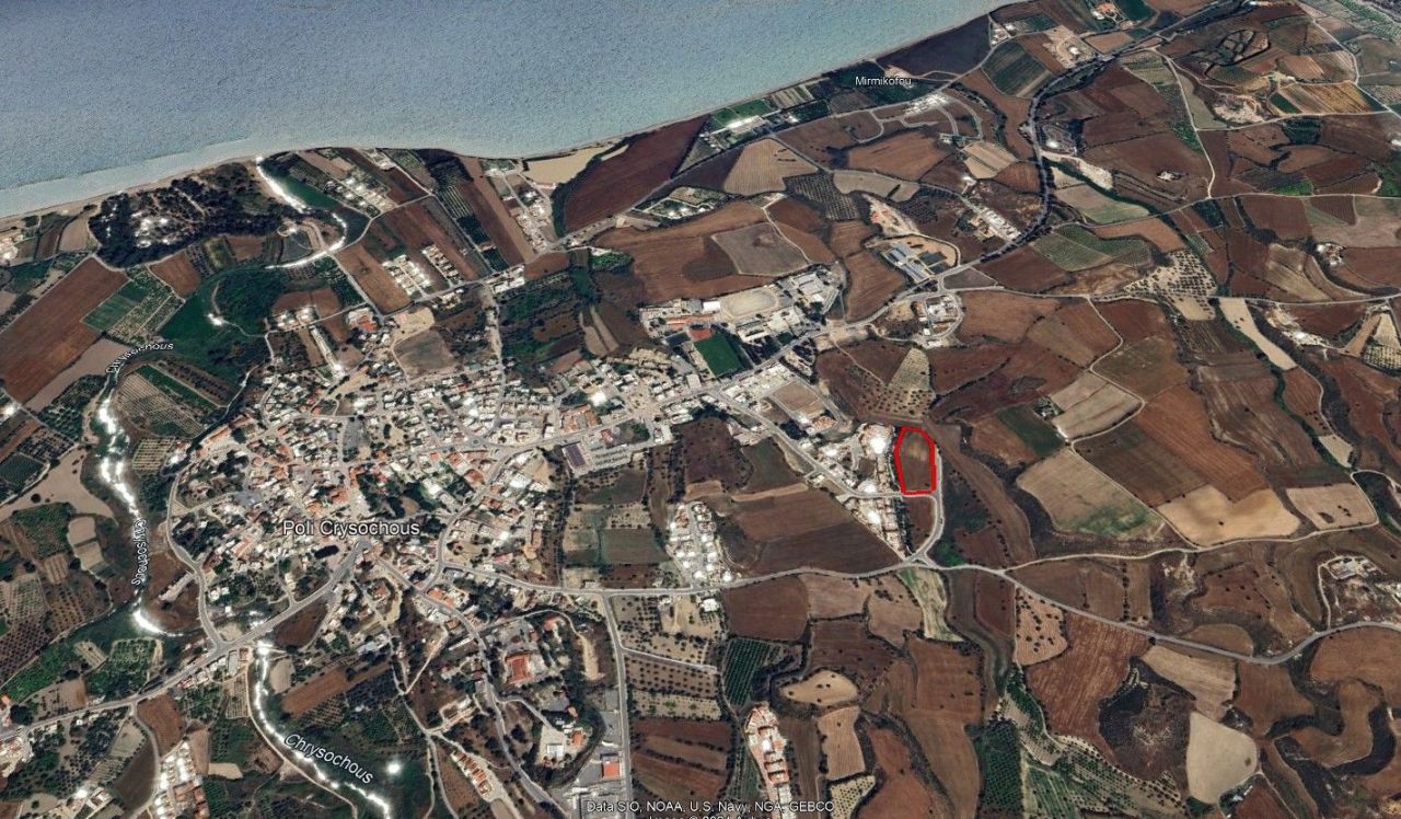 Land in Paphos, Cyprus, 8 875 m² - picture 1
