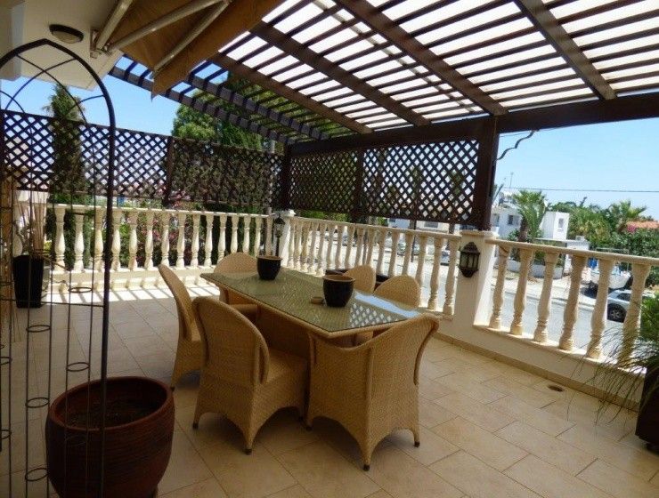Apartment in Larnaca, Cyprus, 312 m² - picture 1