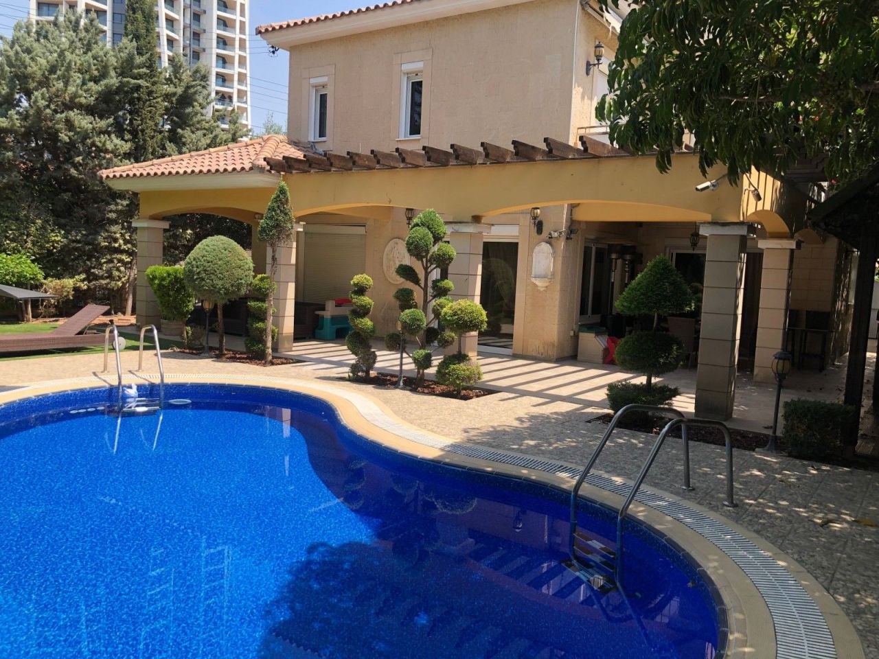 Villa in Limassol, Cyprus, 301 m² - picture 1