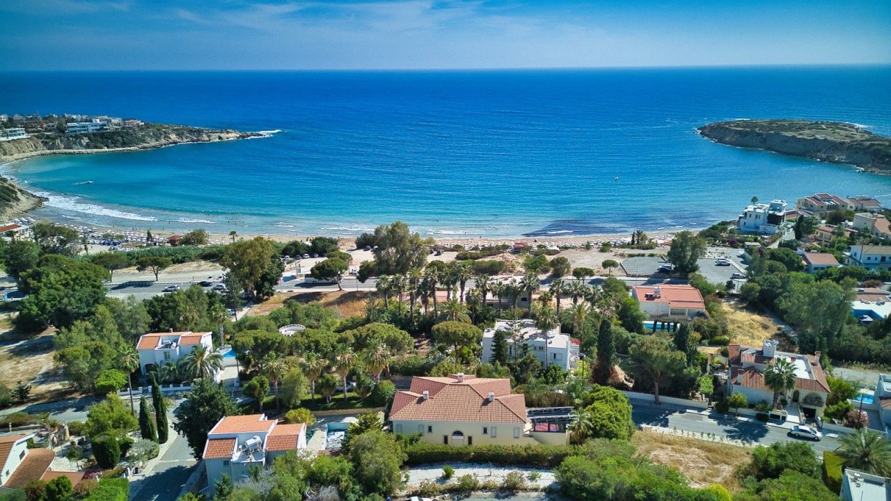 Villa à Paphos, Chypre, 500 m² - image 1