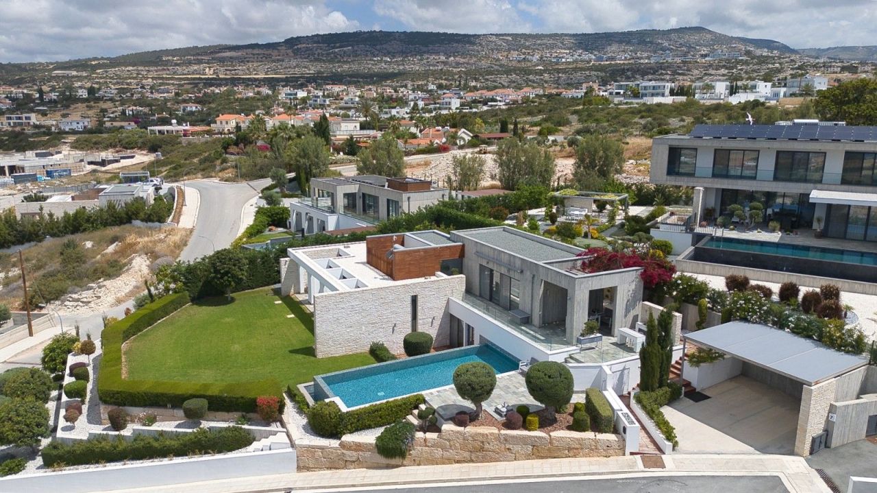 Villa en Pafos, Chipre, 264 m² - imagen 1