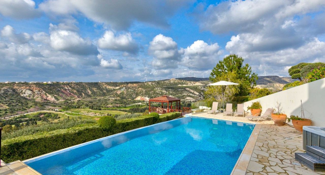 Villa in Paphos, Zypern, 285 m² - Foto 1