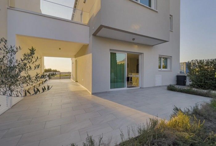 Villa in Paphos, Cyprus, 180 m² - picture 1