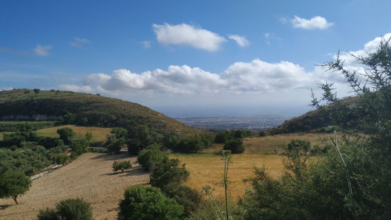 Grundstück in Paphos, Zypern, 5 113 m² - Foto 1
