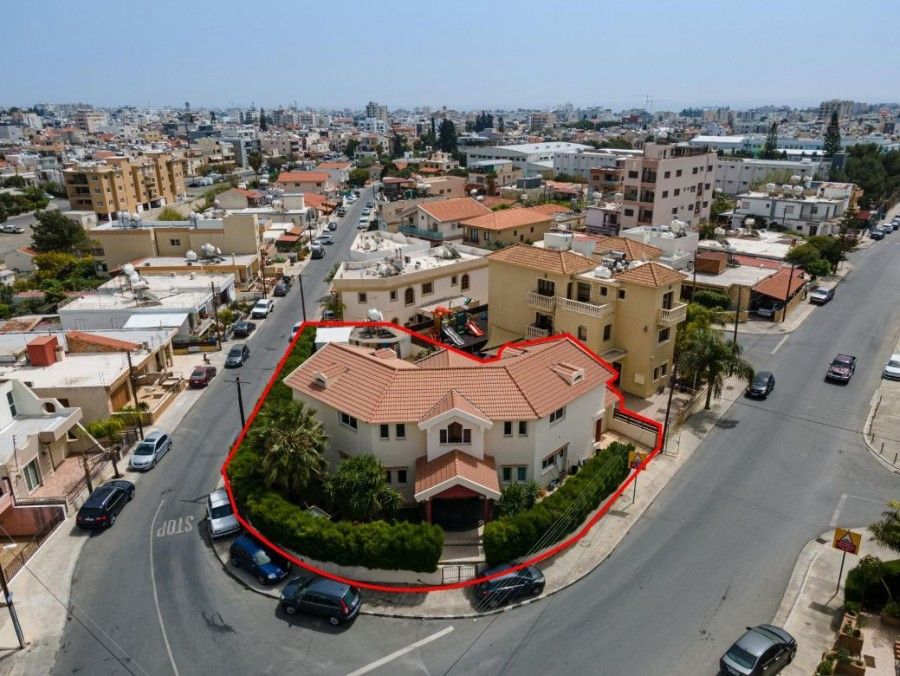 Villa à Limassol, Chypre, 290 m² - image 1
