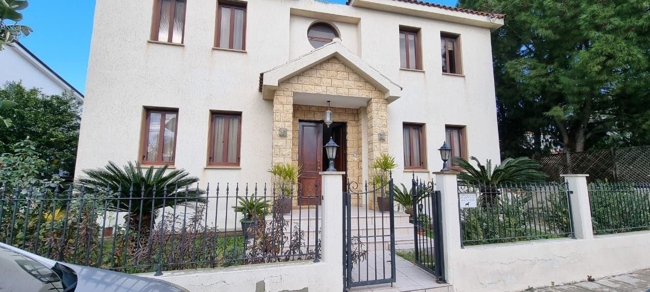 Townhouse in Larnaca, Cyprus, 220 m² - picture 1