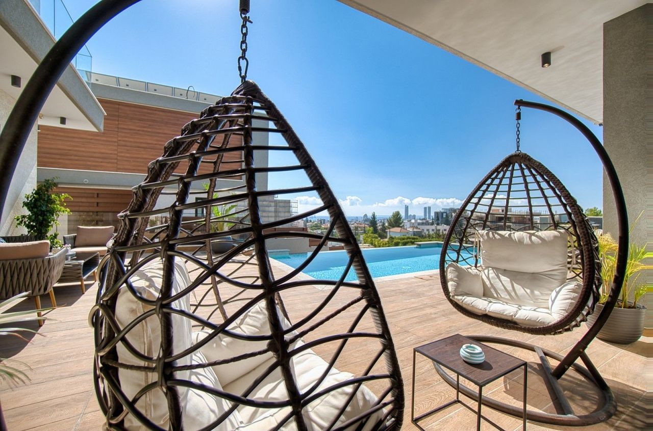 Villa in Limassol, Cyprus, 340 m² - picture 1