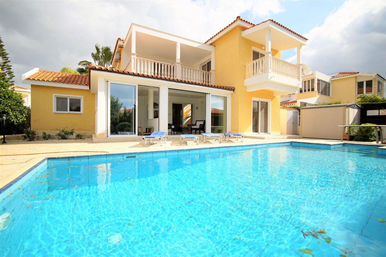 Villa à Paphos, Chypre, 155 m² - image 1