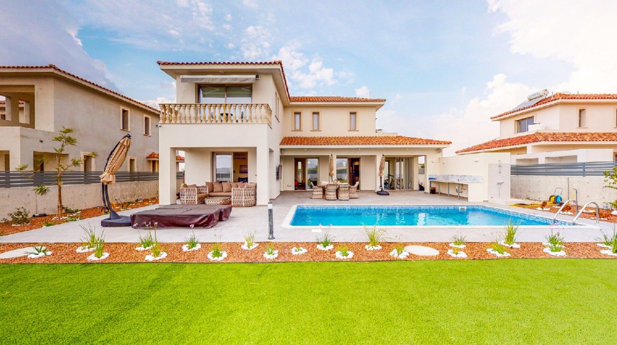 Villa en Lárnaca, Chipre, 185 m² - imagen 1