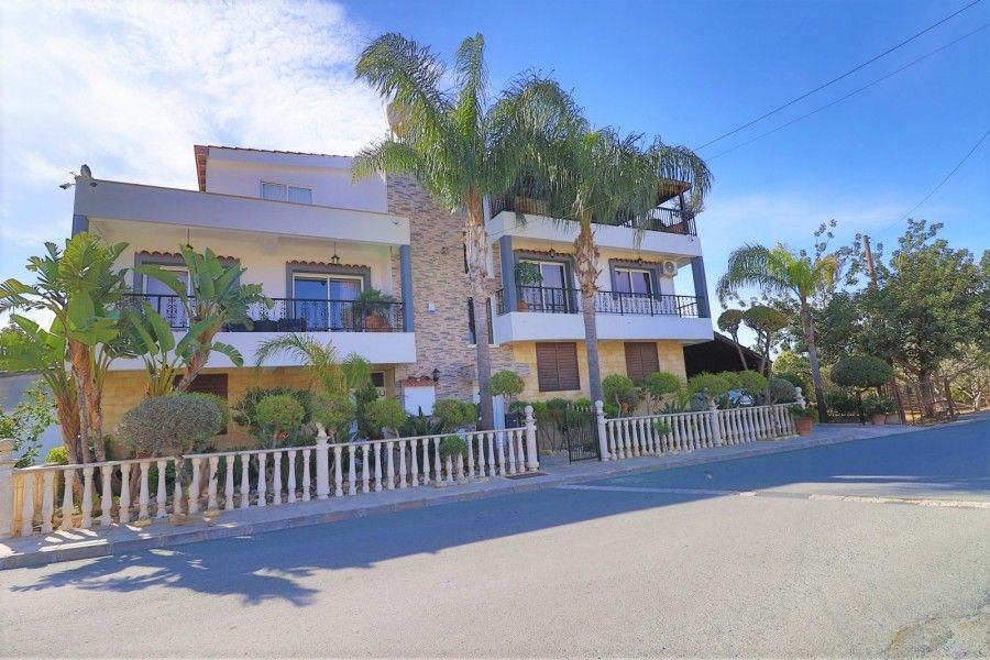 Villa en Pafos, Chipre, 270 m² - imagen 1