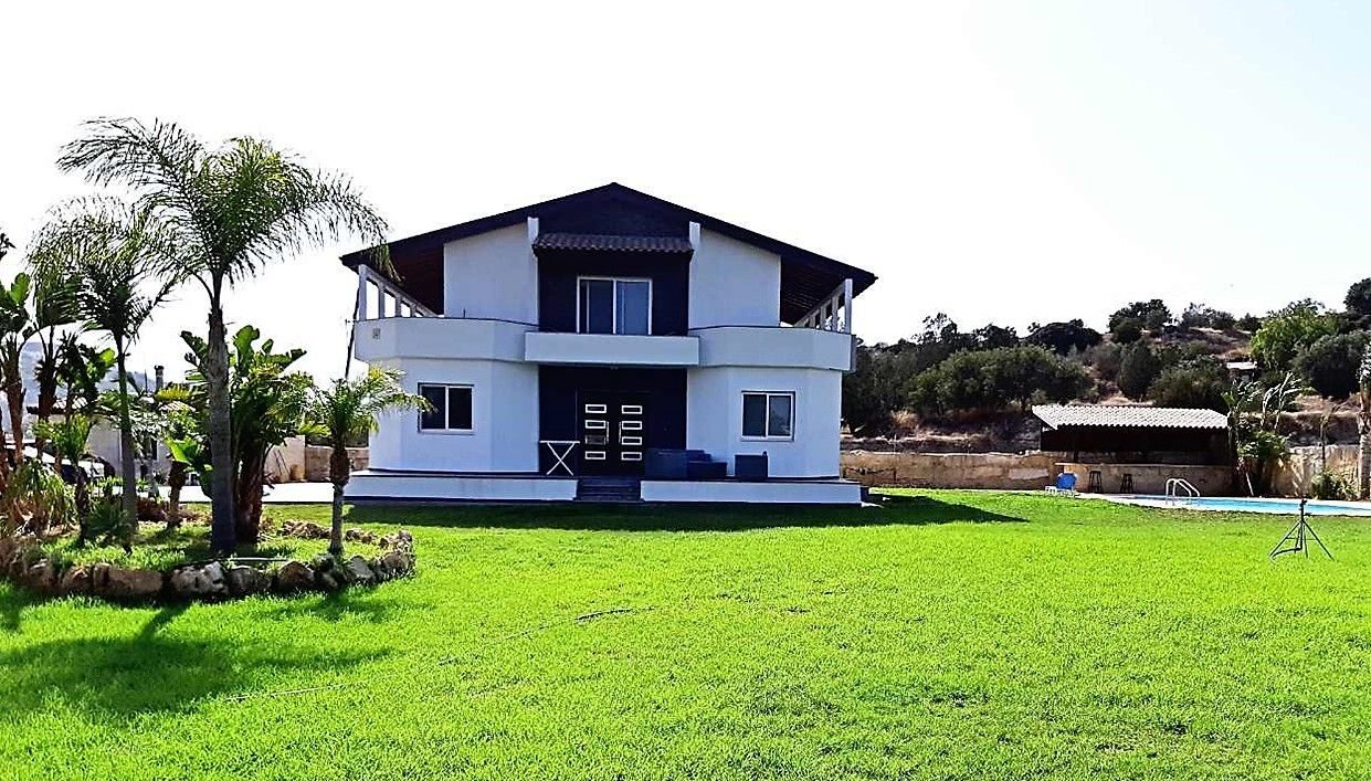 Villa a Limassol, Cipro, 300 m² - foto 1