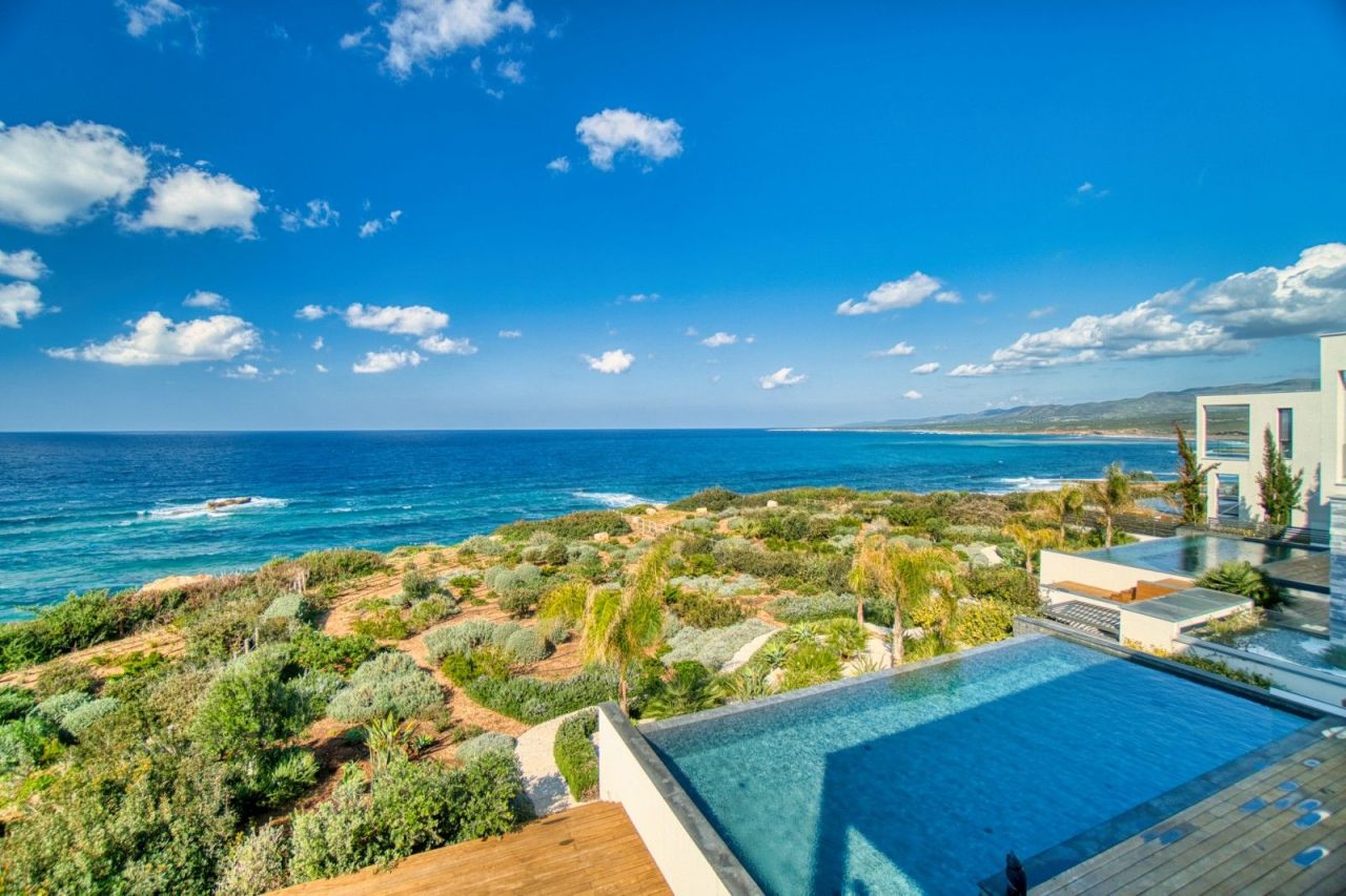 Villa in Paphos, Cyprus, 468 m² - picture 1