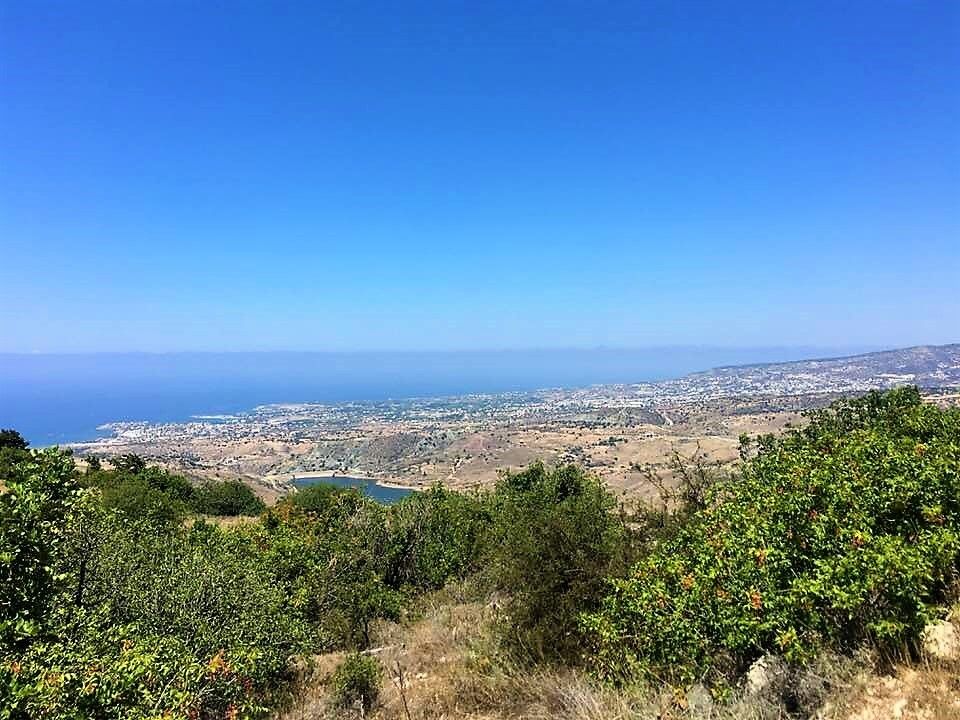 Terreno en Pafos, Chipre, 2 212 m² - imagen 1