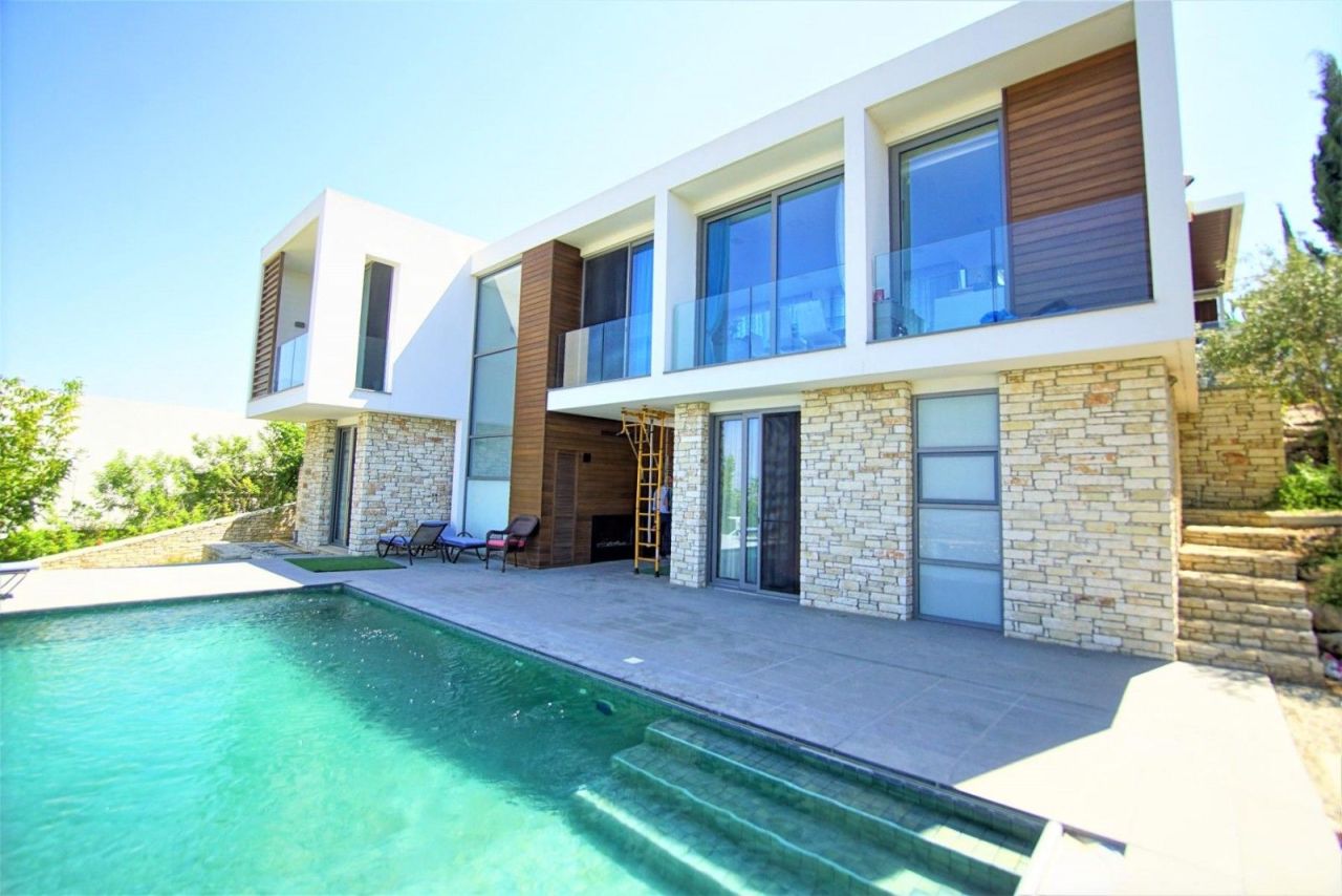 Villa in Paphos, Cyprus, 200 m² - picture 1