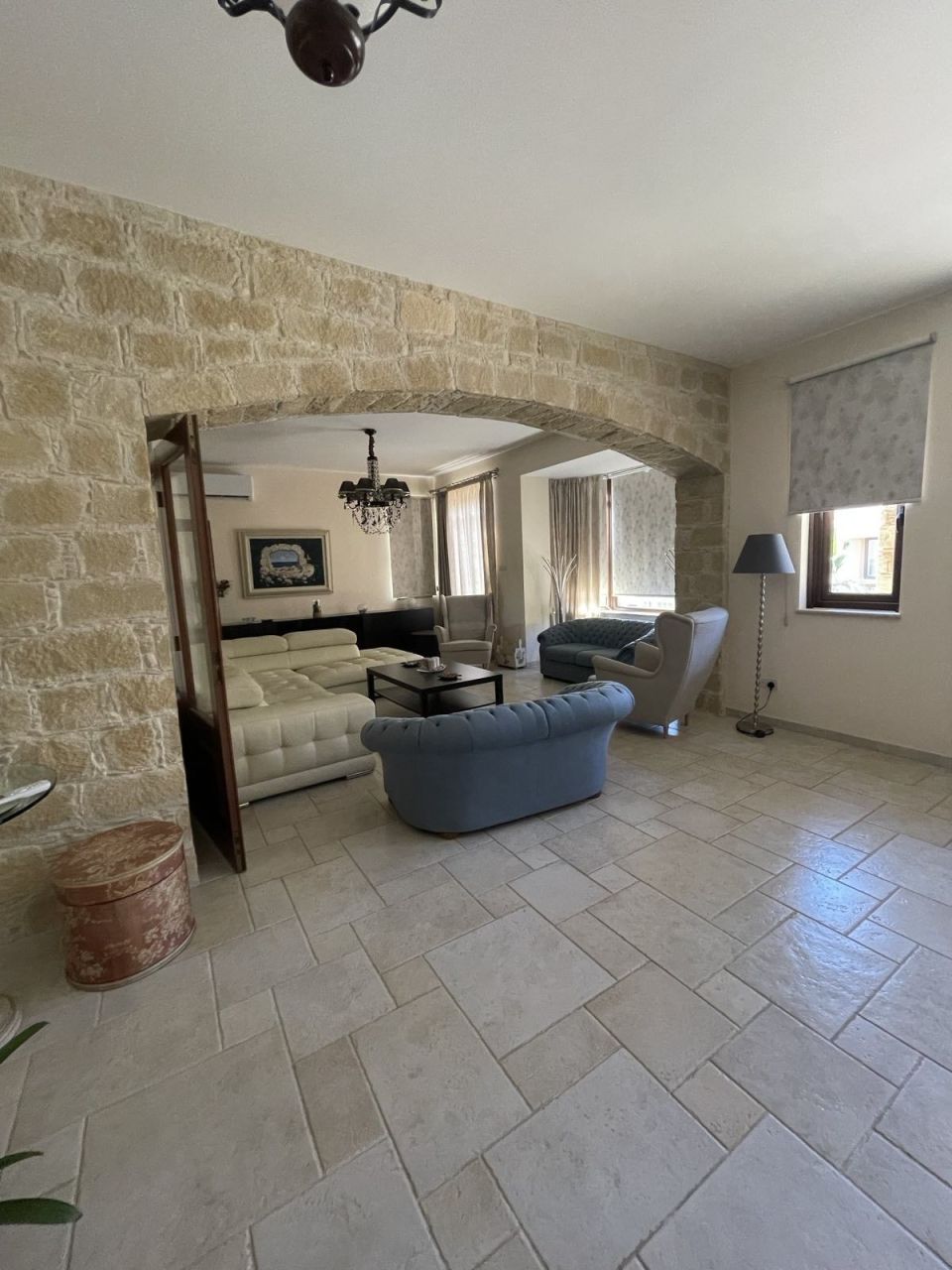 Villa in Limassol, Cyprus, 350 m² - picture 1
