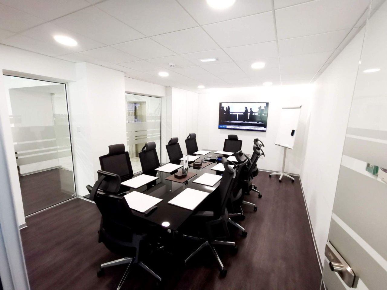 Ufficio a Limassol, Cipro, 388 m² - foto 1