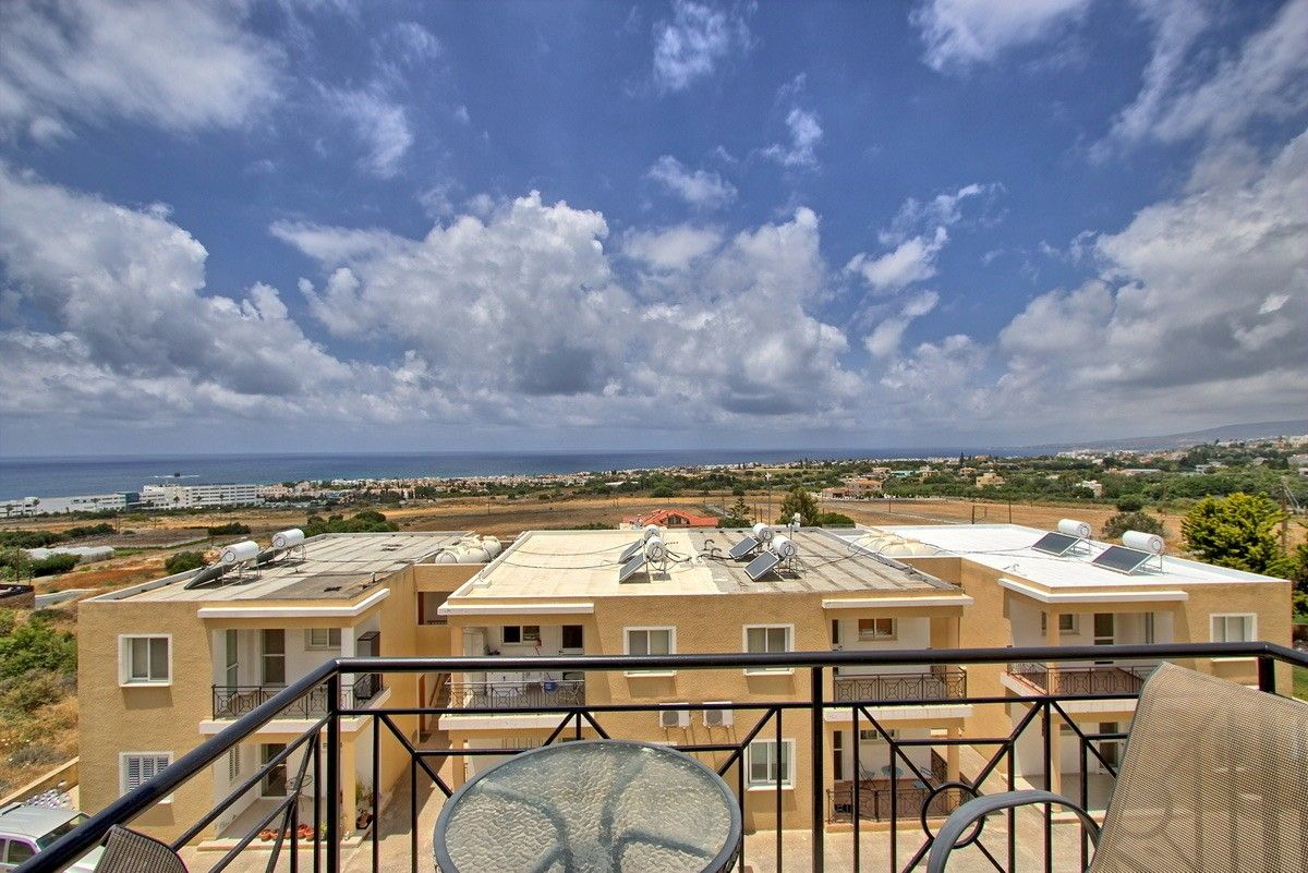 Villa à Paphos, Chypre, 124 m² - image 1