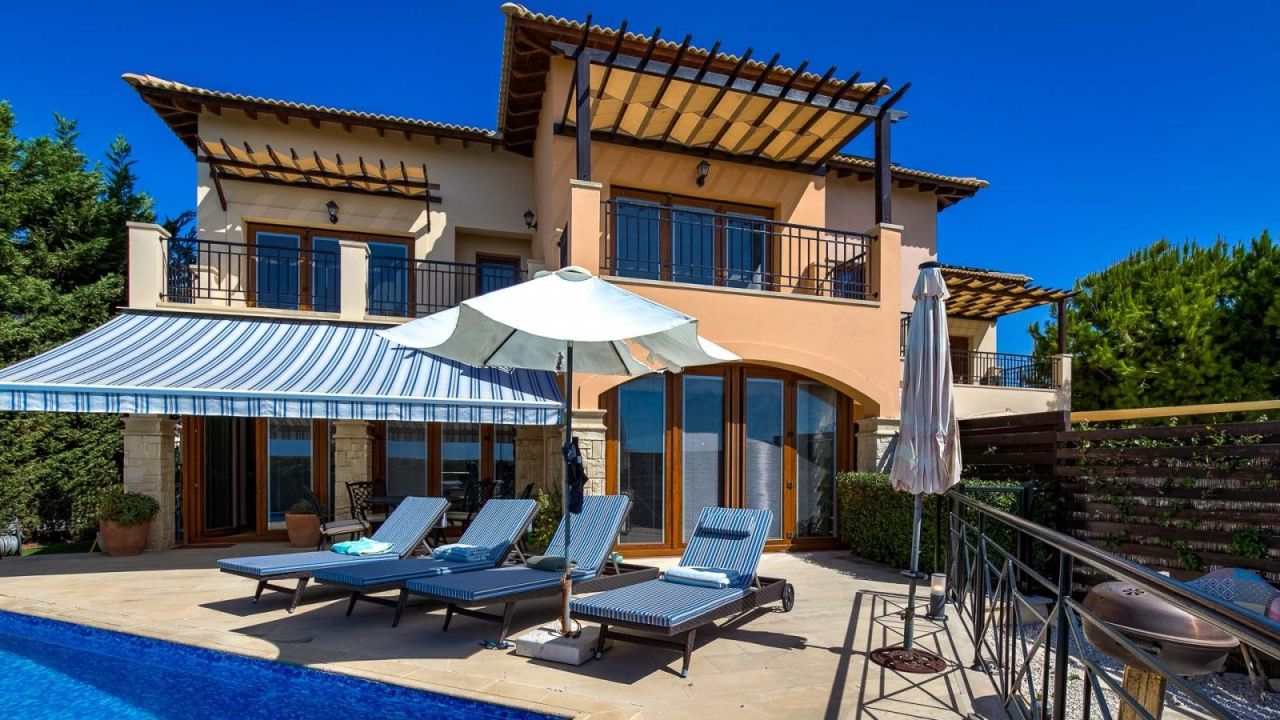 Villa in Paphos, Cyprus, 153 m² - picture 1