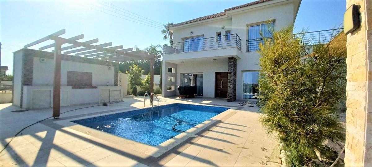 Villa en Limasol, Chipre, 205 m² - imagen 1