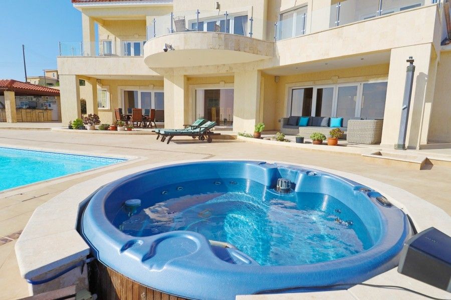 Villa en Pafos, Chipre, 345 m² - imagen 1