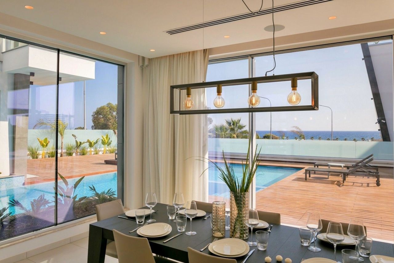 Villa in Protaras, Cyprus, 254 m² - picture 1