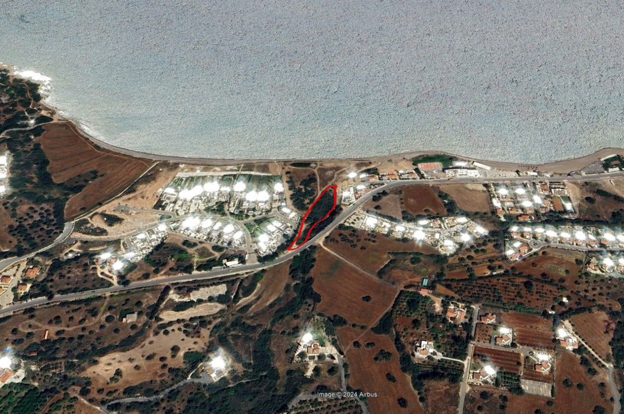 Grundstück in Paphos, Zypern, 2 955 m² - Foto 1