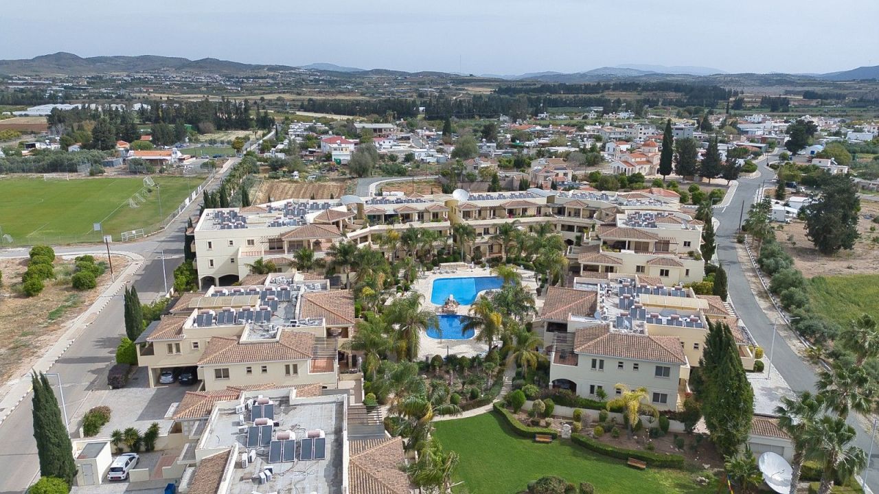 Penthouse in Paphos, Cyprus, 225 m² - picture 1