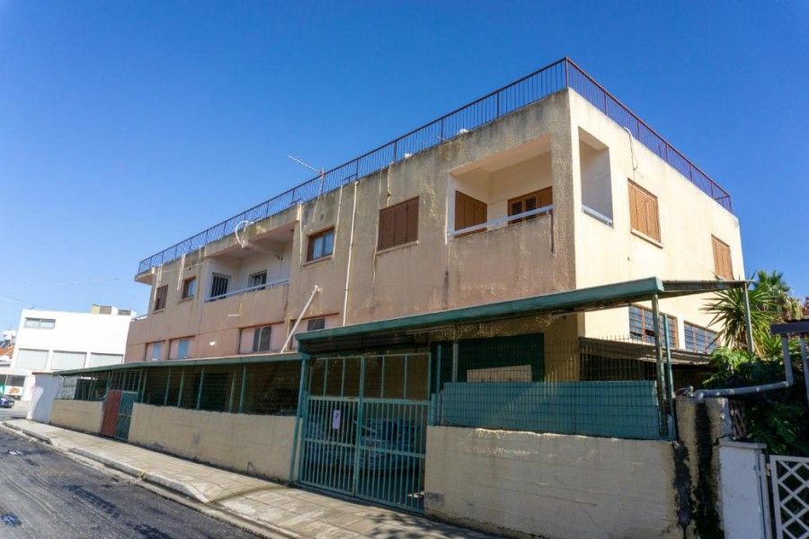 Gewerbeimmobilien in Larnaka, Zypern, 736 m² - Foto 1