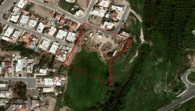 Land in Paphos, Cyprus, 9 700 m² - picture 1
