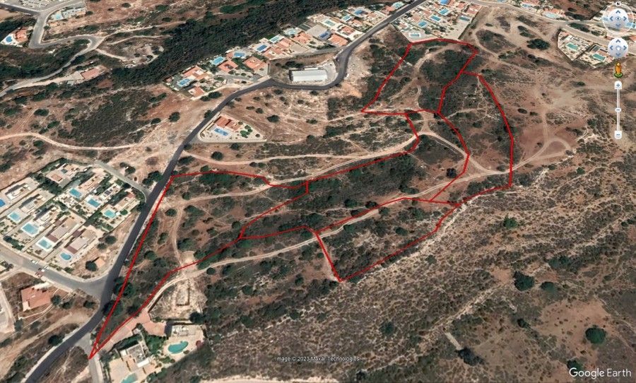 Terrain à Paphos, Chypre, 28 765 m² - image 1