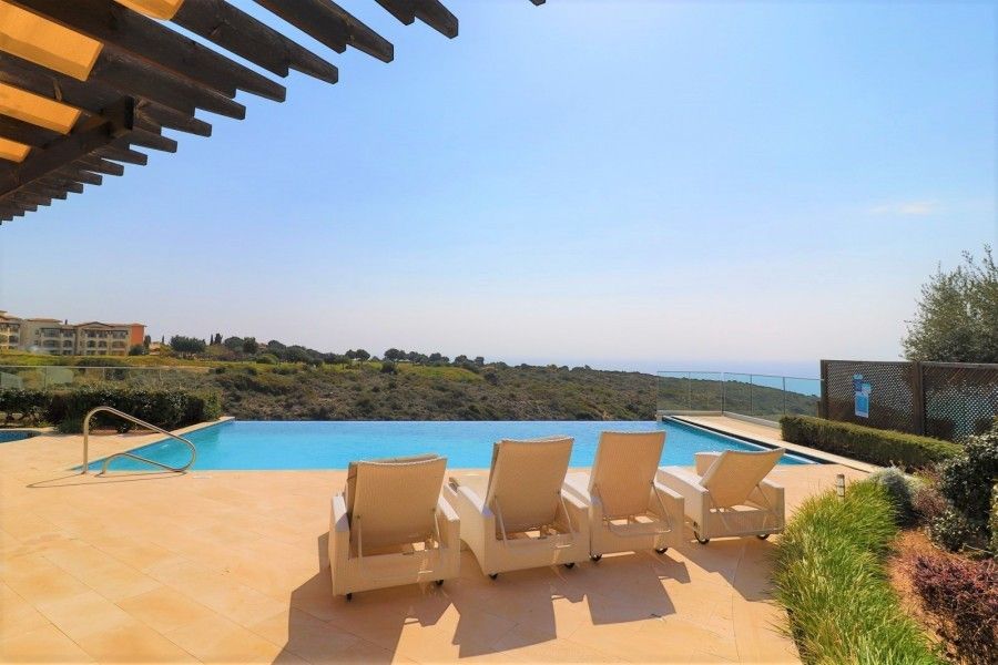 Villa en Pafos, Chipre, 320 m² - imagen 1