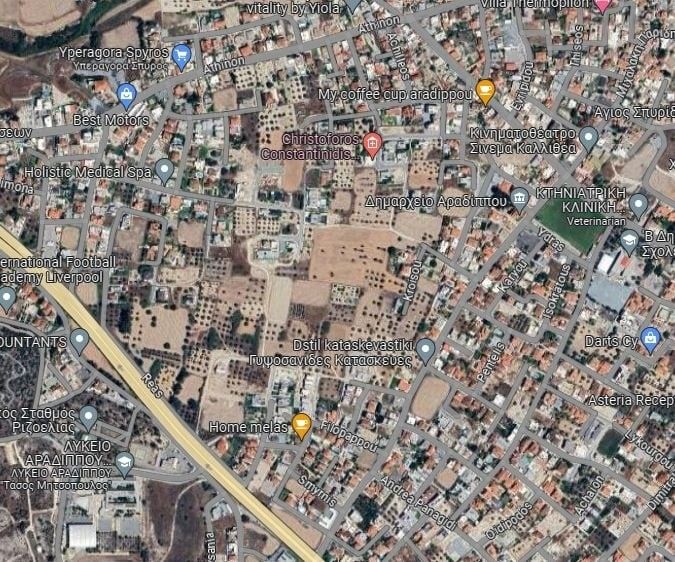 Land in Larnaca, Cyprus, 1 015 m² - picture 1