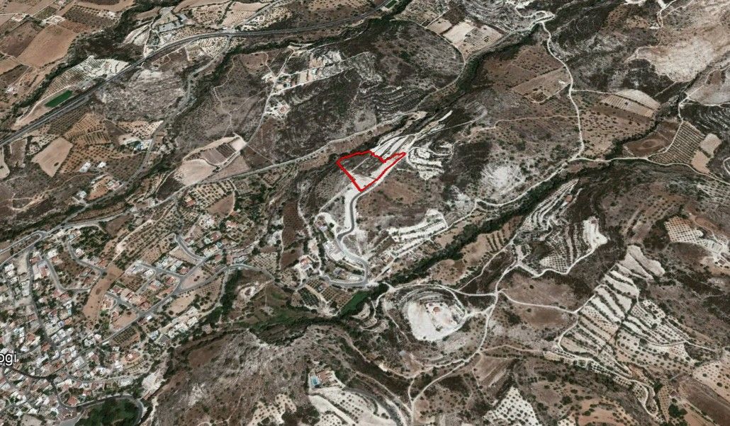 Grundstück in Paphos, Zypern, 5 409 m² - Foto 1