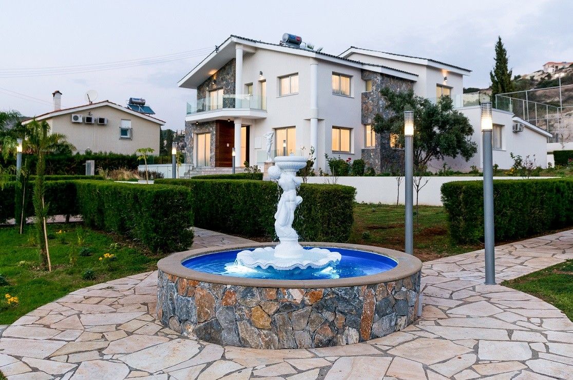 Villa en Limasol, Chipre, 350 m² - imagen 1
