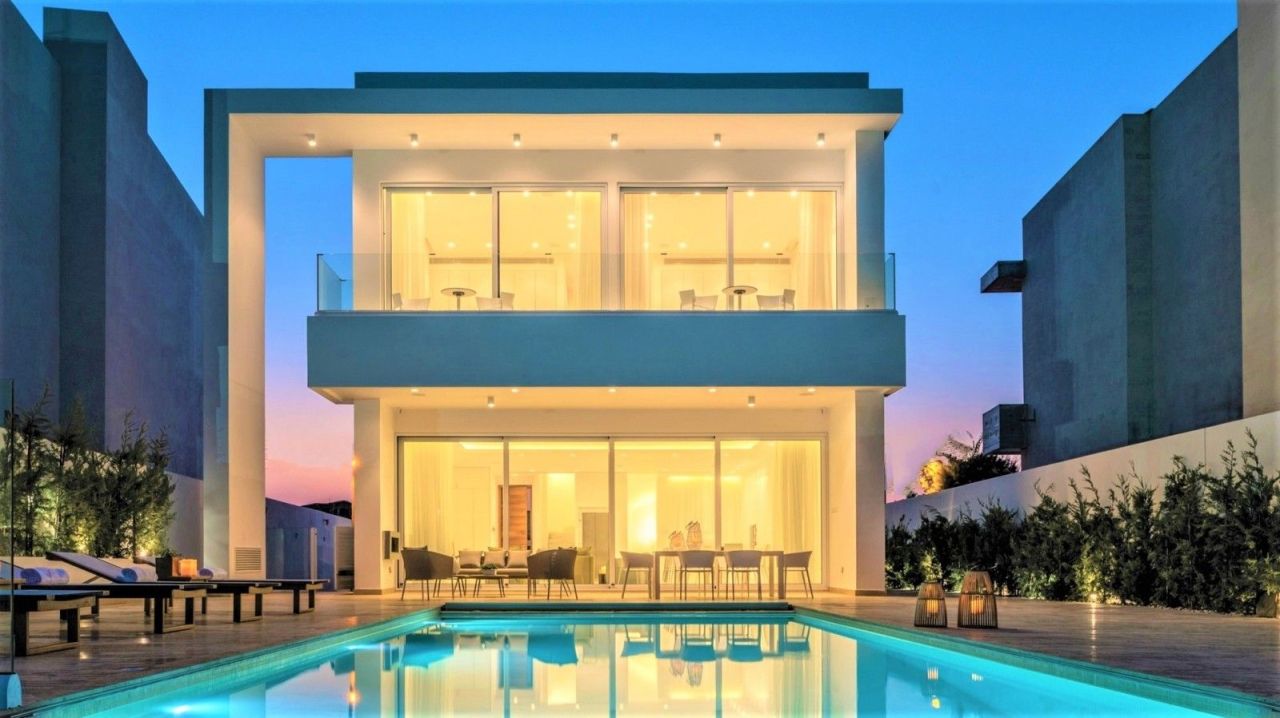 Villa in Protaras, Cyprus, 434 m² - picture 1