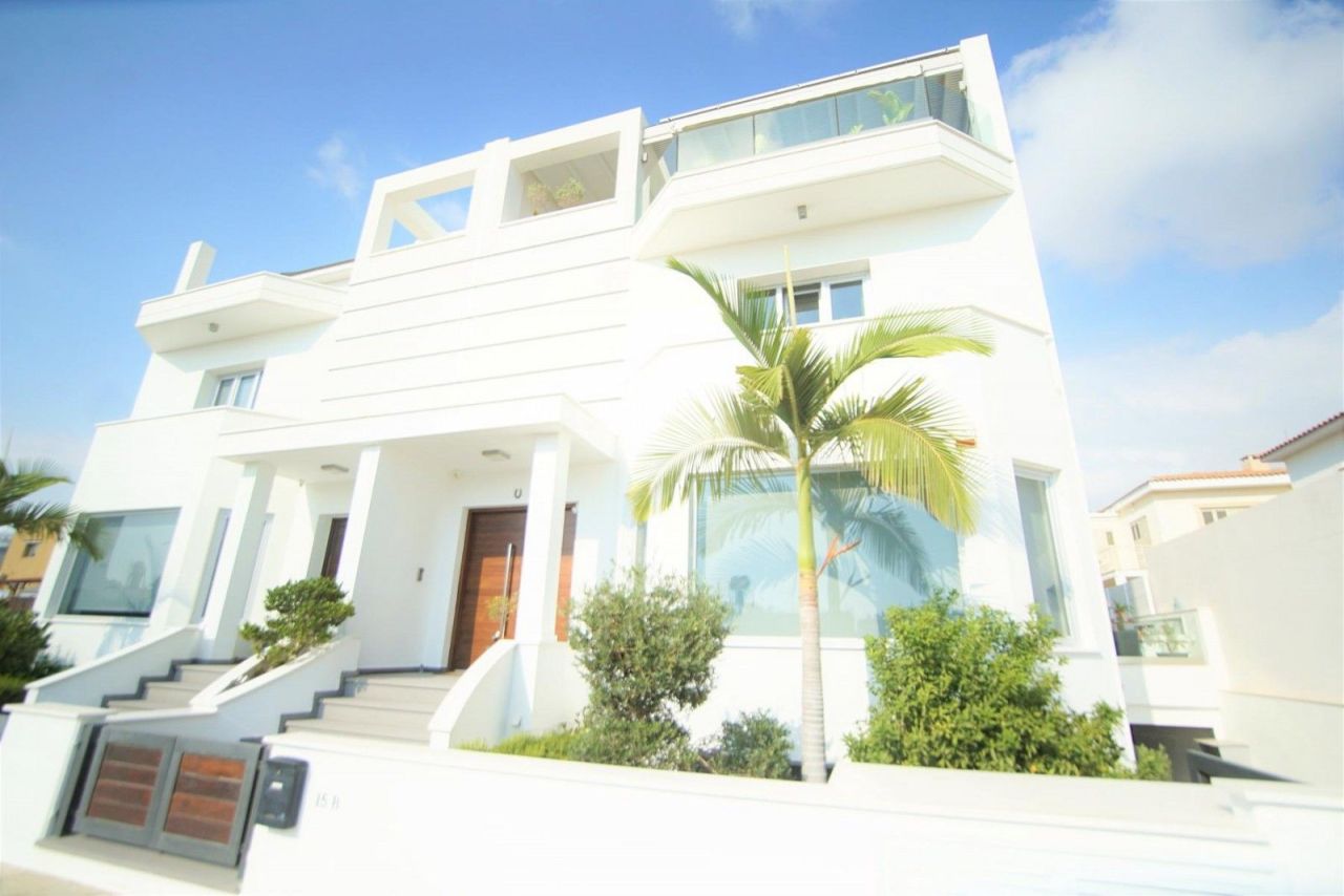 Villa a Paphos, Cipro, 430 m² - foto 1
