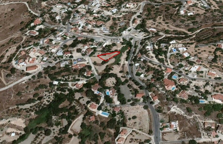 Grundstück in Paphos, Zypern, 1 309 m² - Foto 1
