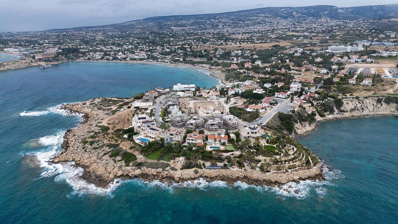 Villa a Paphos, Cipro, 300 m² - foto 1