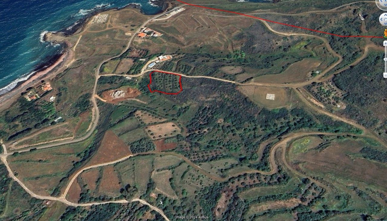Terrain à Nicosie, Chypre, 2 498 m² - image 1
