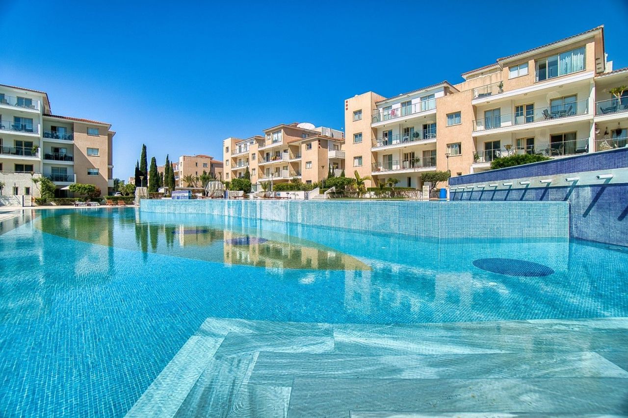 Casa adosada en Pafos, Chipre, 125 m² - imagen 1