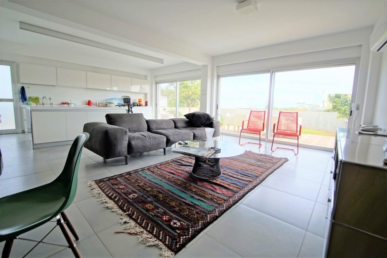 Villa in Limassol, Zypern, 200 m² - Foto 1