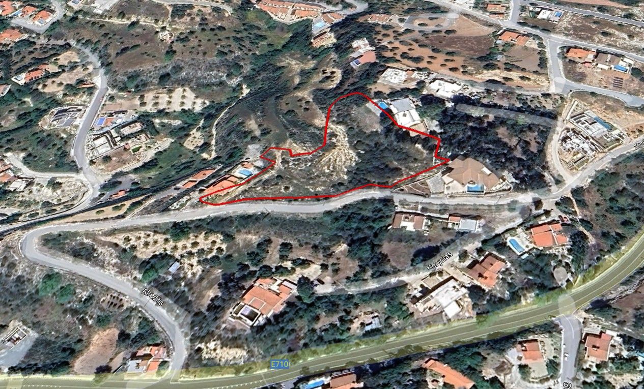 Terreno en Pafos, Chipre, 6 300 m² - imagen 1