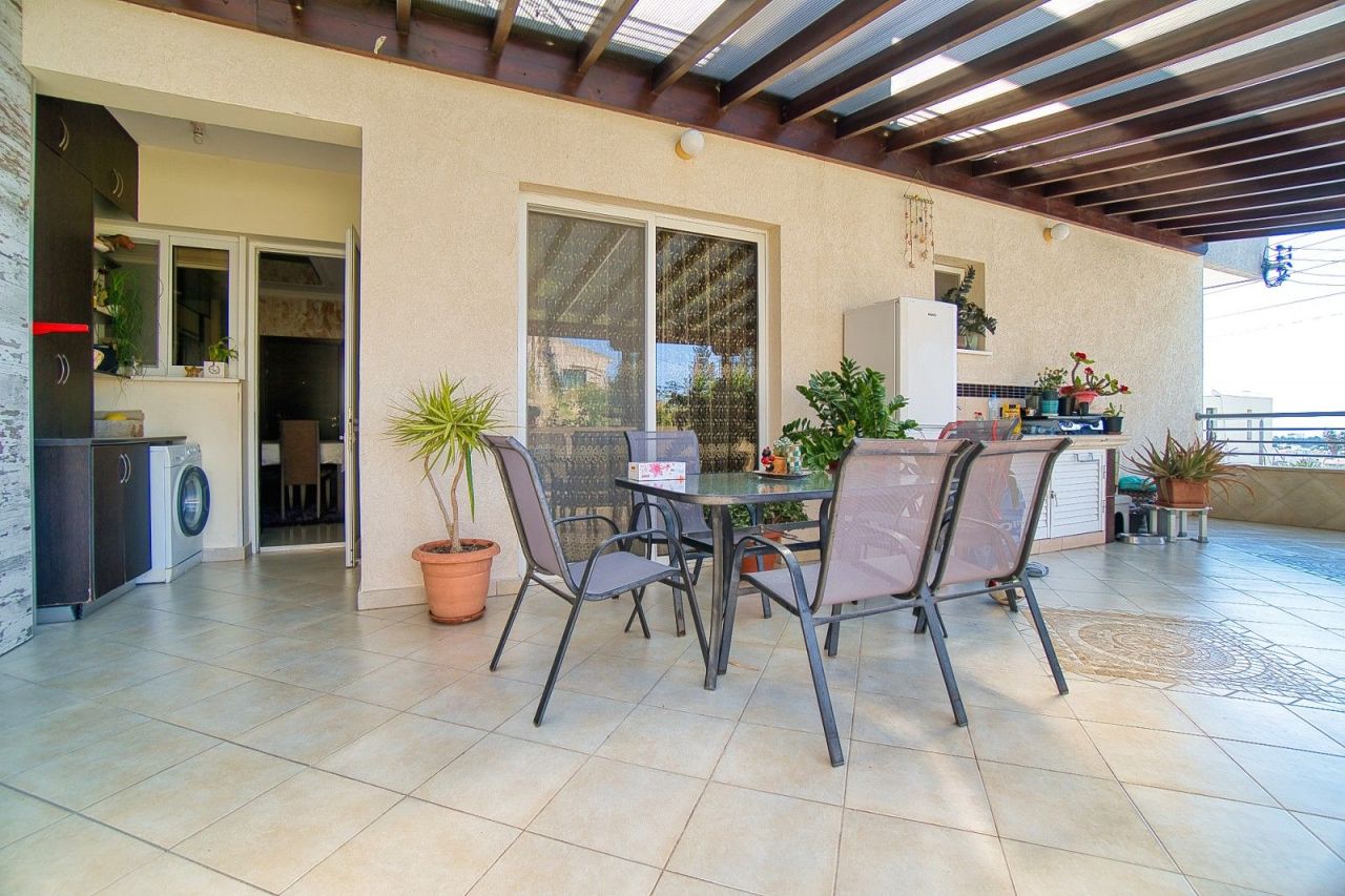 Apartment in Paphos, Cyprus, 95 m² - picture 2